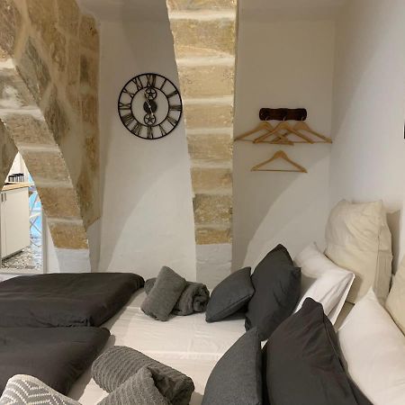 Studio Apartment In La Valette Extérieur photo